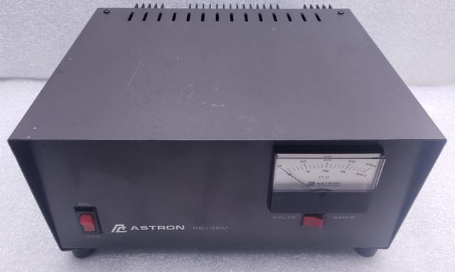Astron Rs-35m Linear Dc Power Supply 13.8v 35a Amp/volt Meter Tested #99
