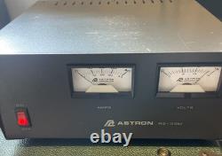 ASTRON RS-35M Linear DC Power Supply 13.8V 35A Amp/Volt Meters Ham Radio WORKS