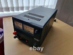 Alinco DM-130MV 3-15V / 30A Linear Power Supply