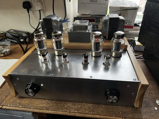 All-valve High Power Stereo Amplifier, Constructed By Hand In The Uk