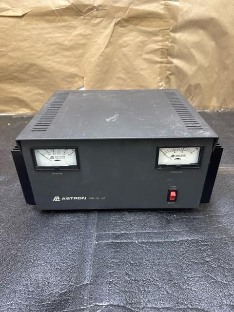 Astron Rs-50m 50 Amp Bench Power Supply Ham Amplifier Cb Radio (r7a014349)