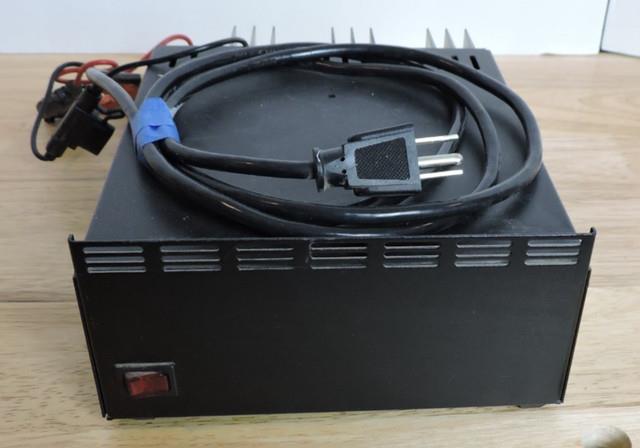 Astron Sl-15sm/gtx 13.8v Dc 15 Amp Power Supply Motorola Radio Base Station