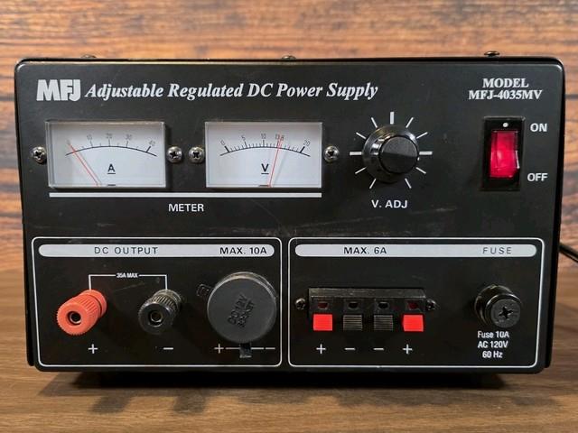 Mfj Enterprises Mfj-4035mv Adjustable Ham Radio Power Supply 0-15 V 30 Amp Works