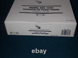 Samlex SEC-1223 23A 13.8VDC Switching Power Supply Black