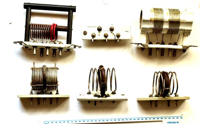 Self Supporting Plug-in Coils, Set Of 5 Plus One. 5 Pin Ceramic Socket